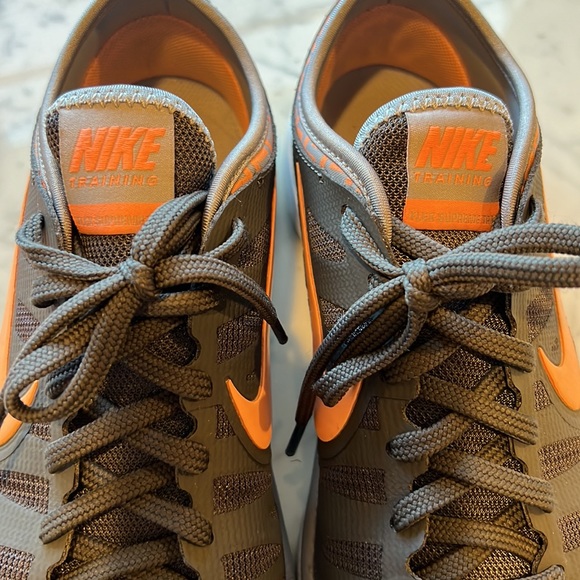 Nike Flex Fitsole Gray & Peach Running/Training Shoes - Picture 6 of 8